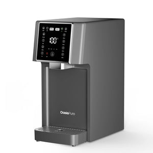 45-Grad-Seitenansicht der FreshGo Slim Osmoseanlage – besonders schlankes Design mit direktem Wasseranschluss und kompakter Bauweise.